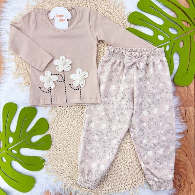 Conj. Blusa Manga Longa Flores 3D e Calça Floral - Areia